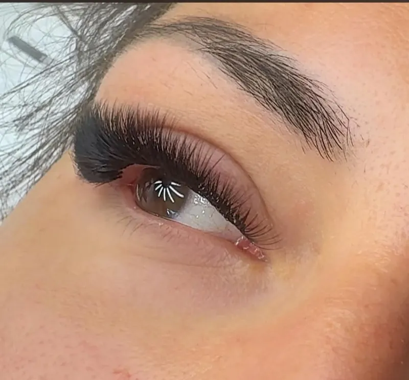 Extensii gene Volum rusesc — Mya Beauty Galați